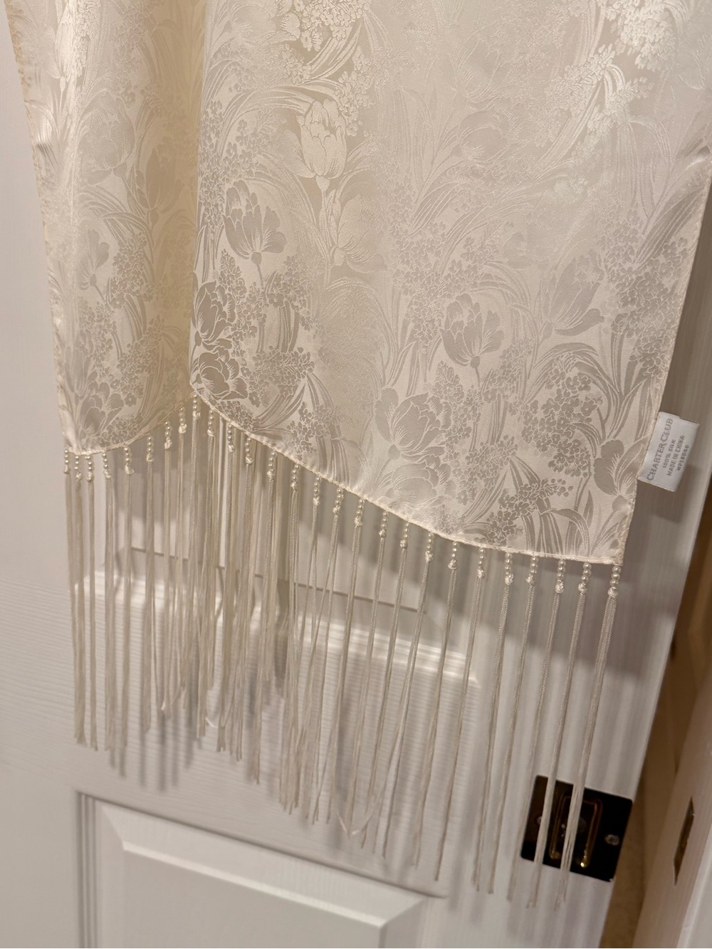Charter Club 100% Silk Ivory Floral Jacquard Fringe Shawl Wrap #709 - Picture 8 of 11